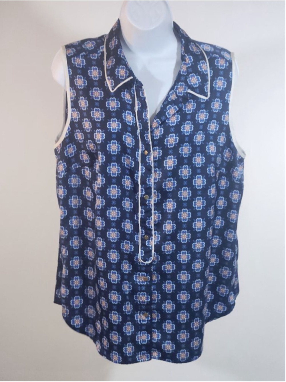 Women's Liz Claiborne Blue Floral Sleeveless Blouse L Officewear Corpcore
